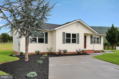 995 Dutchess Cir, Strasburg, VA 22657 - photo 4