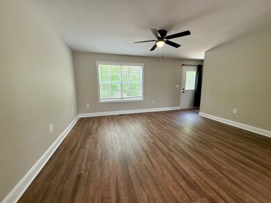 80 Ridge Rd unit B, Waverly, TN 37185 - photo 4