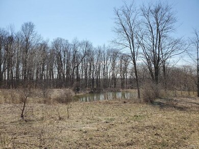 Build near the Lake with resident access to boat l