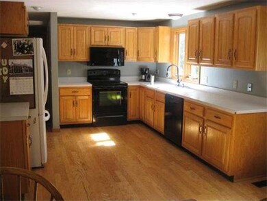 16 Jencks Rd, Milford, MA 01757 - photo 4