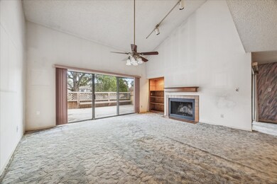 18039 Starboard Dr, Houston, TX 77058 - photo 5