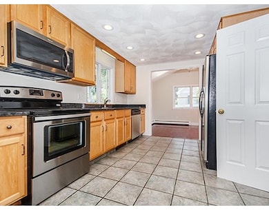 46 Prospect St, Woburn, MA 01801 - photo 6
