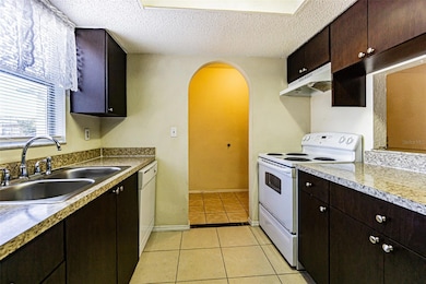 12807 Kellywood Cir, Hudson, FL 34669 - photo 4