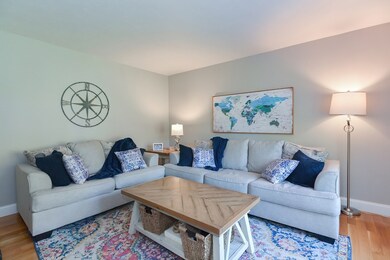 34 Longfellow Dr, Franklin, MA 02038 - photo 5