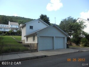 635 Center Ave, Jim Thorpe, PA 18229 - photo 4