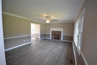 974 Rockcliff Terrace, Asheboro, NC 27205 - photo 4