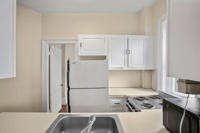 369 Tappan St unit 8, Brookline, MA 02445 - photo 6