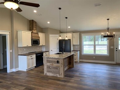 107 Allen Harvey St, Crawfordville, FL 32327 - photo 6