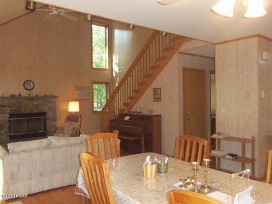 802 Saddle Brook Ct, Hawley, PA 18428 - photo 7