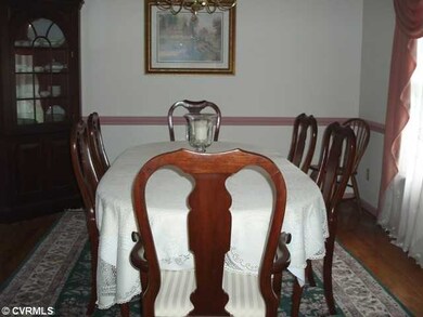 Dining Room - Formal Dining hardwood floors