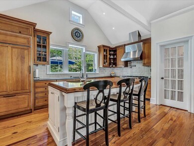 160 Cedar Tree Neck Rd, Marstons Mills, MA 02648 - photo 6