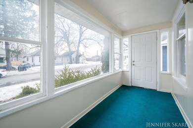 4-web-or-mls-872-emerson-ave