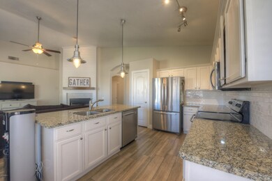 3772 E Le-009-15-Kitchen-MLS_Size