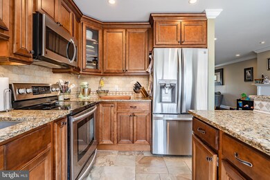 1217 Pin Oak Dr, Perkiomenville, PA 18074 - photo 2