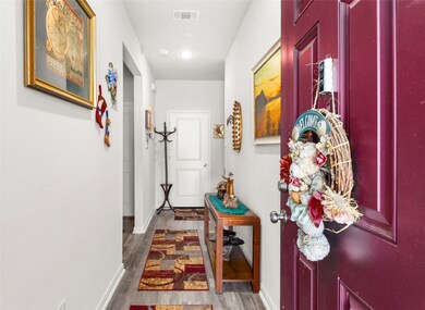 107 Meadow Oak Dr, Bay City, TX 77414 - photo 2