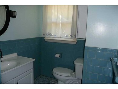 2 Glen Meadows Ct, Warwick, RI 02889 - photo 7