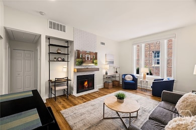 105 W Oglethorpe Ave unit 203, Savannah, GA 31401 - photo 6