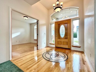 1131 Brookdale Ave, Medford, OR 97504 - photo 6