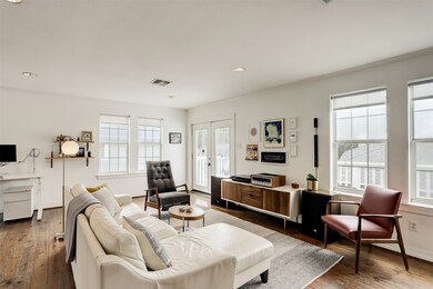 1423 Marshall St, Houston, TX 77006 - photo 4