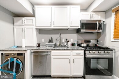 53 Skyhill Rd unit 104, Alexandria, VA 22314 - photo 3