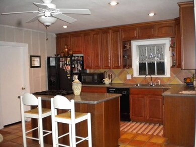 733 Sue Barnett Dr, Houston, TX 77018 - photo 2