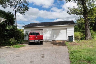 16 Wofford St, Inman, SC 29349 - photo 4