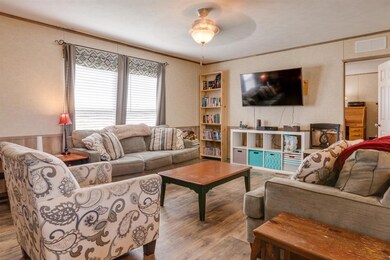 132 Chisholm Hills Dr, Rhome, TX 76078 - photo 7