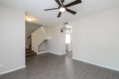 001-photo-living-room-4178923