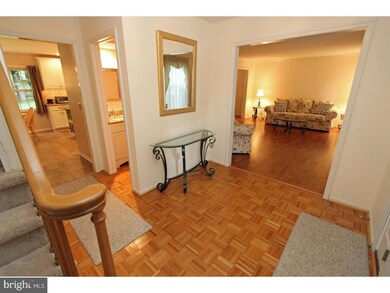 35 Longspur Dr, Wilmington, DE 19808 - photo 2