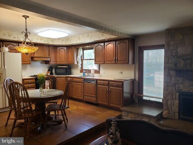 904 Forbes St, Blackwood, NJ 08012 - photo 3