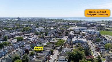 Seaside Park a 5 min drive. University of Bridgeport.