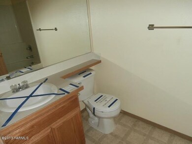 561-842686-bath 1