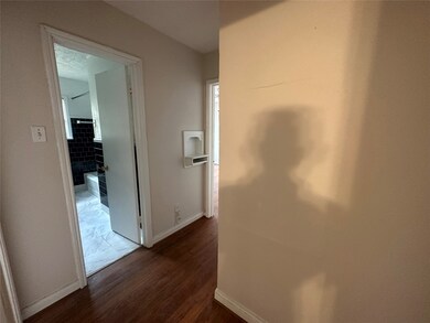 Hallway between bedrooms