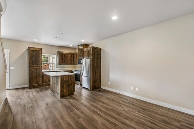 61576 Lucia St, Bend, OR 97702 - photo 3