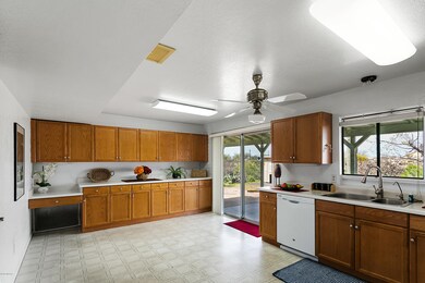 8791 N Placita de Reynaga, Tucson, AZ 85704 - photo 6