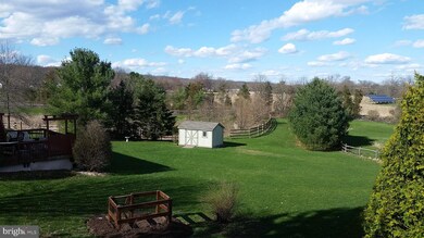 42 Greenleaf Cir, Perkasie, PA 18944 - photo 2