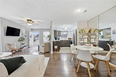 12758 Saint James Place unit D, Newport News, VA 23602 - photo 7