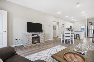 3107 S Vineyards Ter 4, Branson, (3)