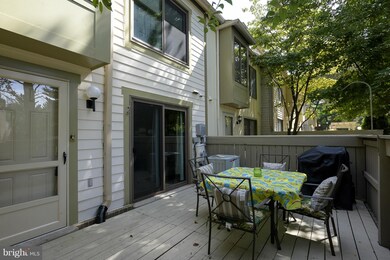 9216 Chadburn Place, Montgomery Village, MD 20886 - photo 3