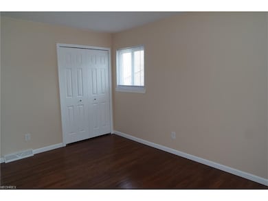 29520 Meadow St, Wickliffe, OH 44092 - photo 6