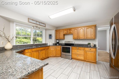Lots of counter space in Kitchen