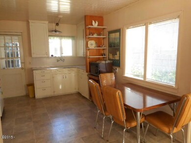 3130 SW Beach Ave, Lincoln City, OR 97367 - photo 2