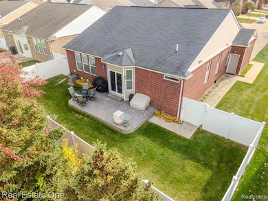 14261 Greenbrier Dr, Sterling Heights, MI 48313 - photo 6