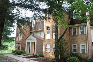 10404 Parthenon Ct, Bethesda, MD 20817 - photo 2