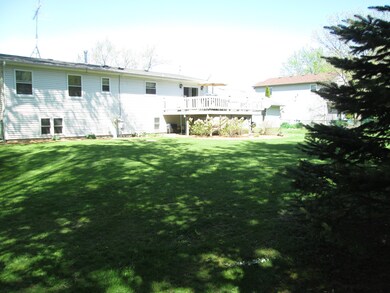 12663 W Grove Ave, Waukegan, IL 60085 - photo 4