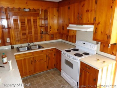 7560 Carrollburg Dr, Fayetteville, NC 28303 - photo 5