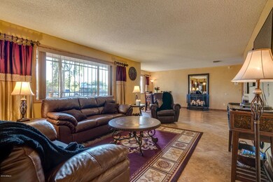 05 Living Room