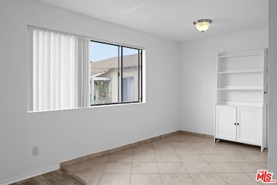 324 Stepney St unit 8, Inglewood, CA 90302 - photo 2