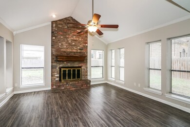 15711 Gilbertyn Dr, Tomball, TX 77377 - photo 3