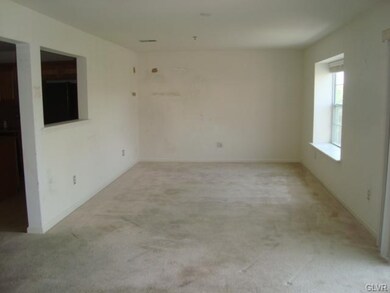 7130 Pioneer Dr unit 6-DL, Macungie, PA 18062 - photo 2